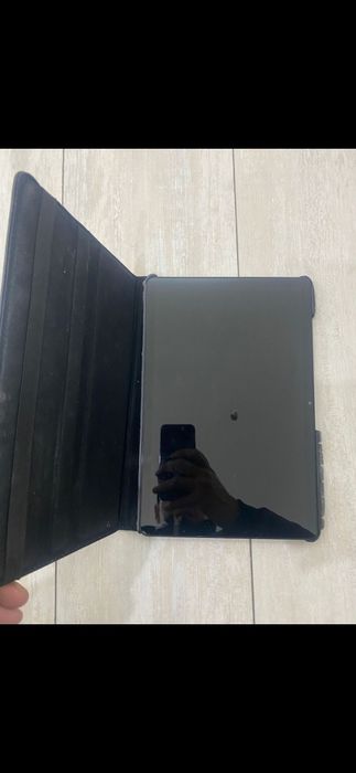 Продам плачет самсунг и леново