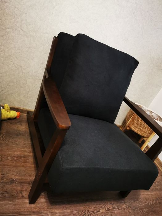 Кресло для гостиной