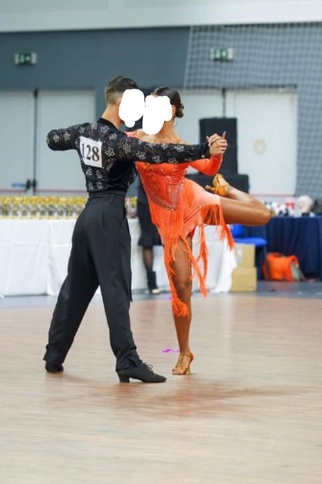 Страхотни ризи за латино танци