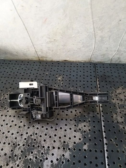 Maner usa stanga spate ford focus 3 break bm51a224a37cg