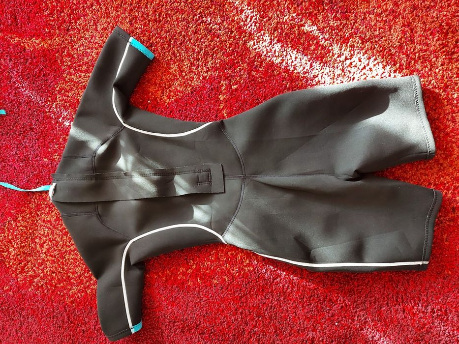 Vand costum scufundari, sporturi de apa...