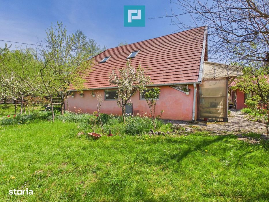 Casă Câmpani, 8000 mp teren, la poalele Apusenilor