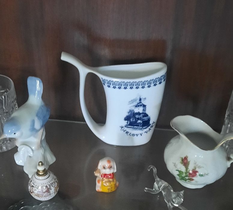 Порцеланови чаши