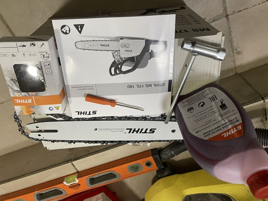 Продам бензопилу  STIHL MS180