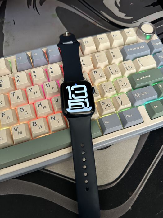 Apple watch 6 , 40мм