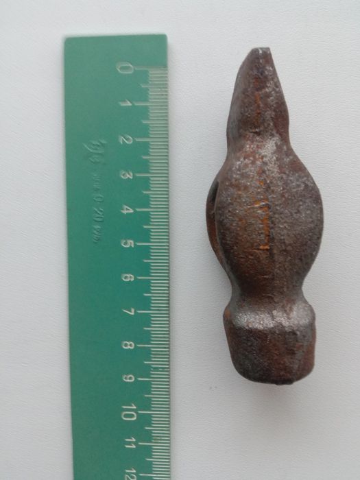 Молотки без черенка,напильники.