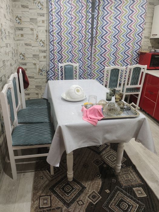 Продам стол со стульями