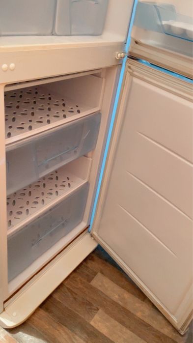 Холодильник Б/у