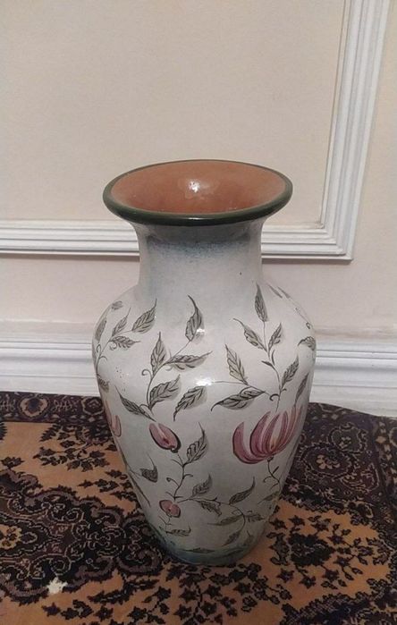 Ваза в хорошем состоянии