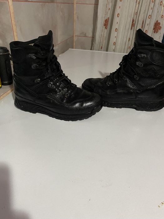 Vând bocanci haix barbați nr 43