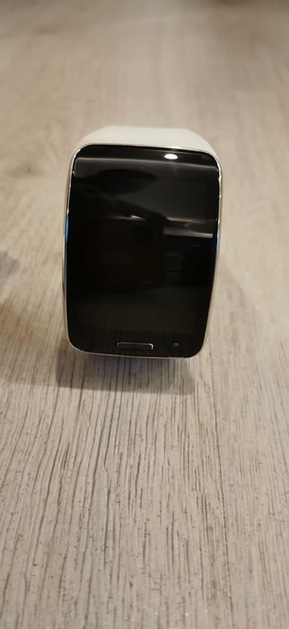 Смарт часовник Samsung Gear S