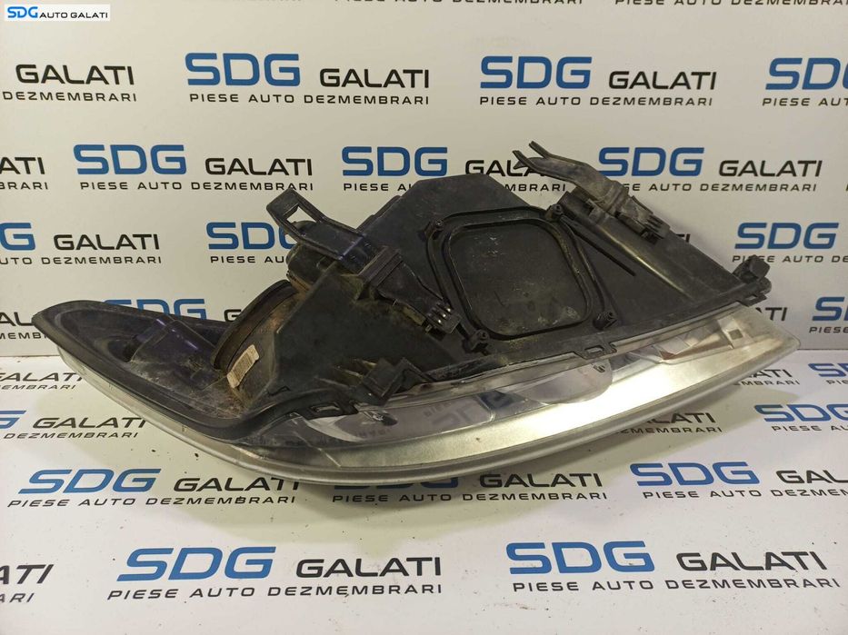 Far Stanga EUROPA FARA Xenon Ford Focus 2 FL Facelift 2007 - 2011 Cod 8M51-13W030-AD [L1755]