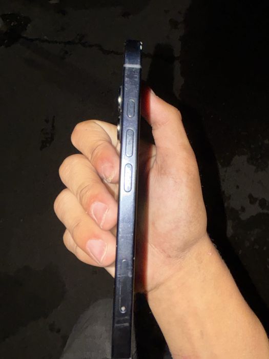 Обменяю iphone 16