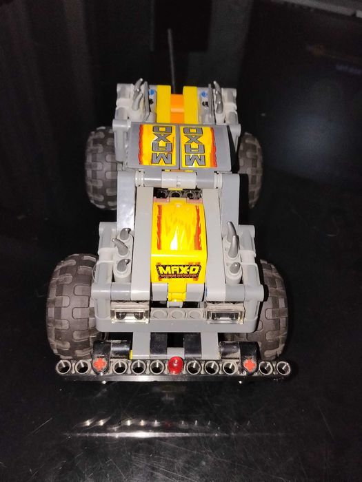 Оригинальный LEGO Technic Monster Jam Max-D