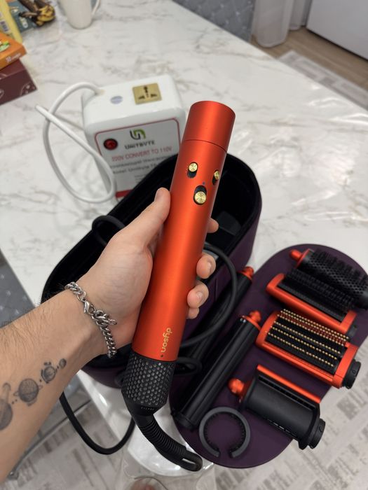 Dyson airwrap стайлер