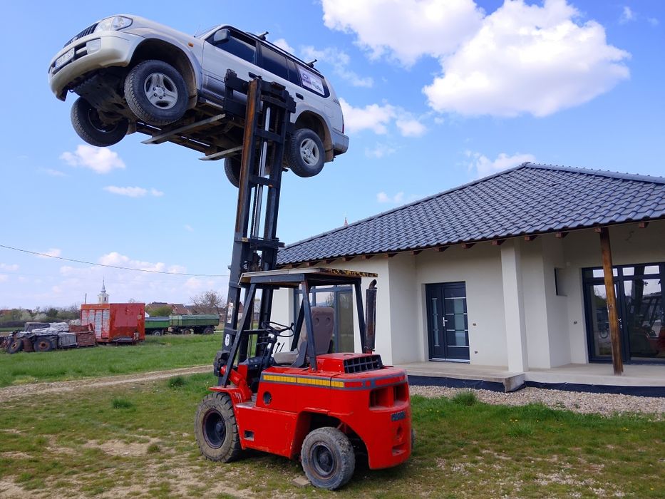 Stivuitor motostivuitor diesel ridica 3.5 T la  4.4 mH  stare f bu