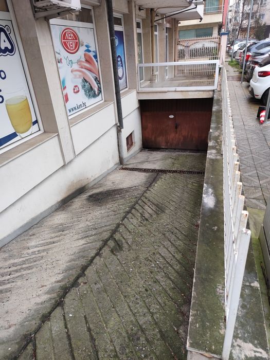 Дава се под наем Гараж / Паркомясто в Пловдив, Кършияка - 20 кв.м за 76.5 € - Снимка #4