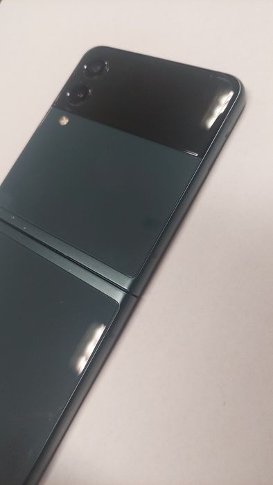 Samsung Z Flip 3  5G 128GB Без Кутия и Гаранция