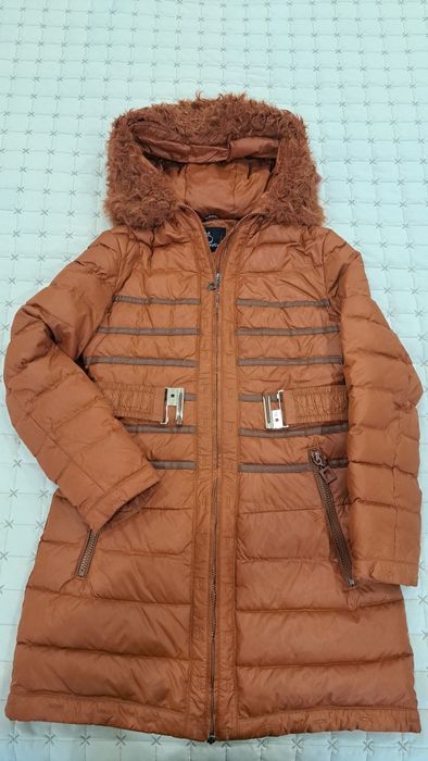 Продавам две дамски зимни якета