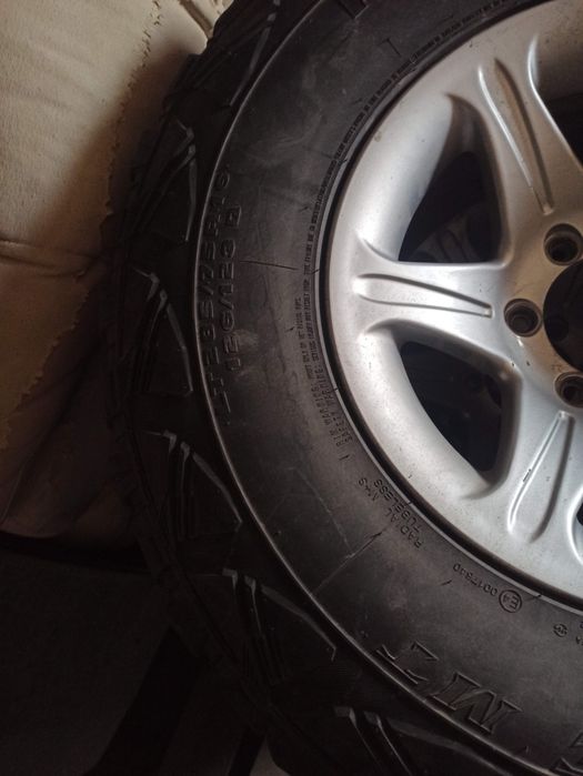 Продам шины можно в сборе 285х75R16