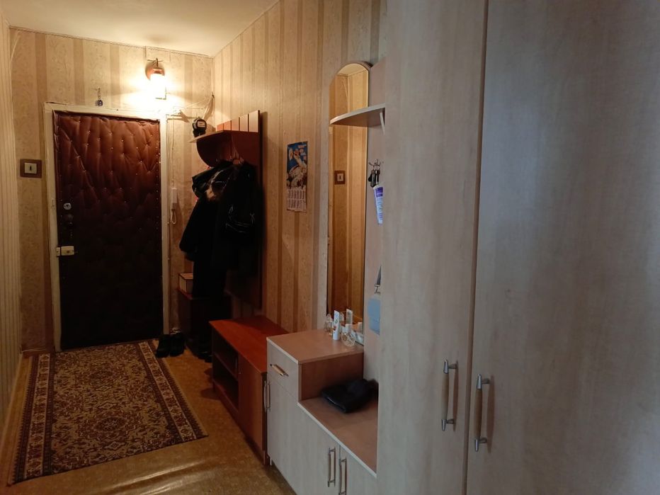 Продам квартиру 2 х комнатную 9/44