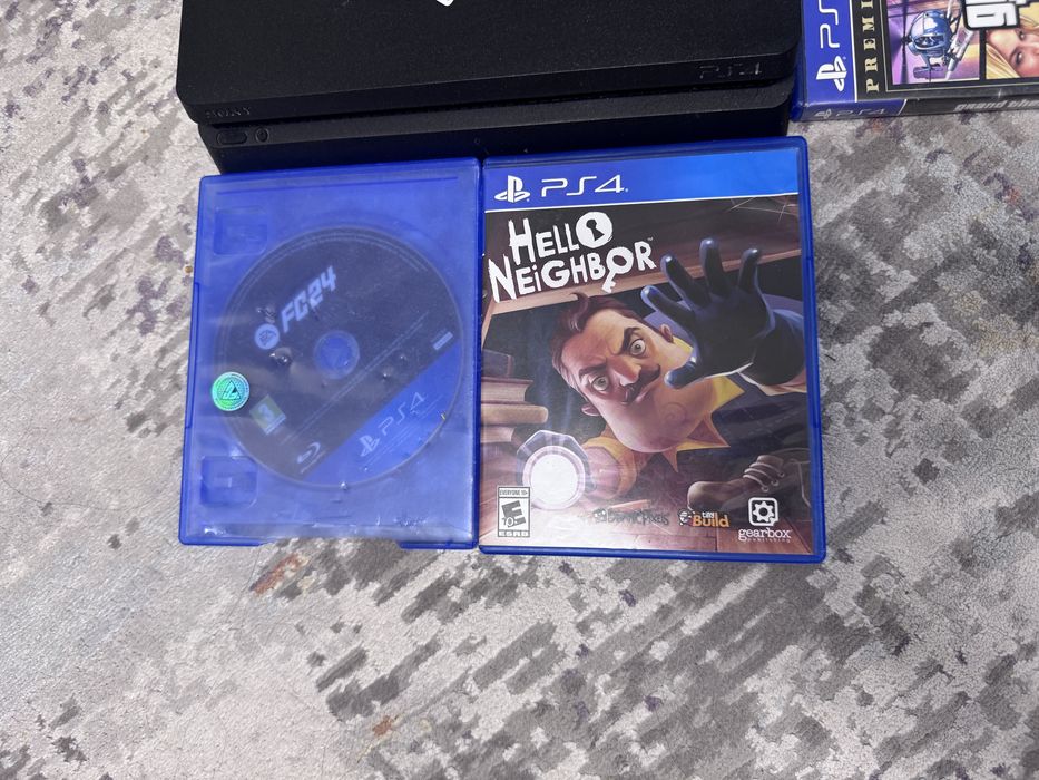 Playstation 4 slim в идеал состояний
