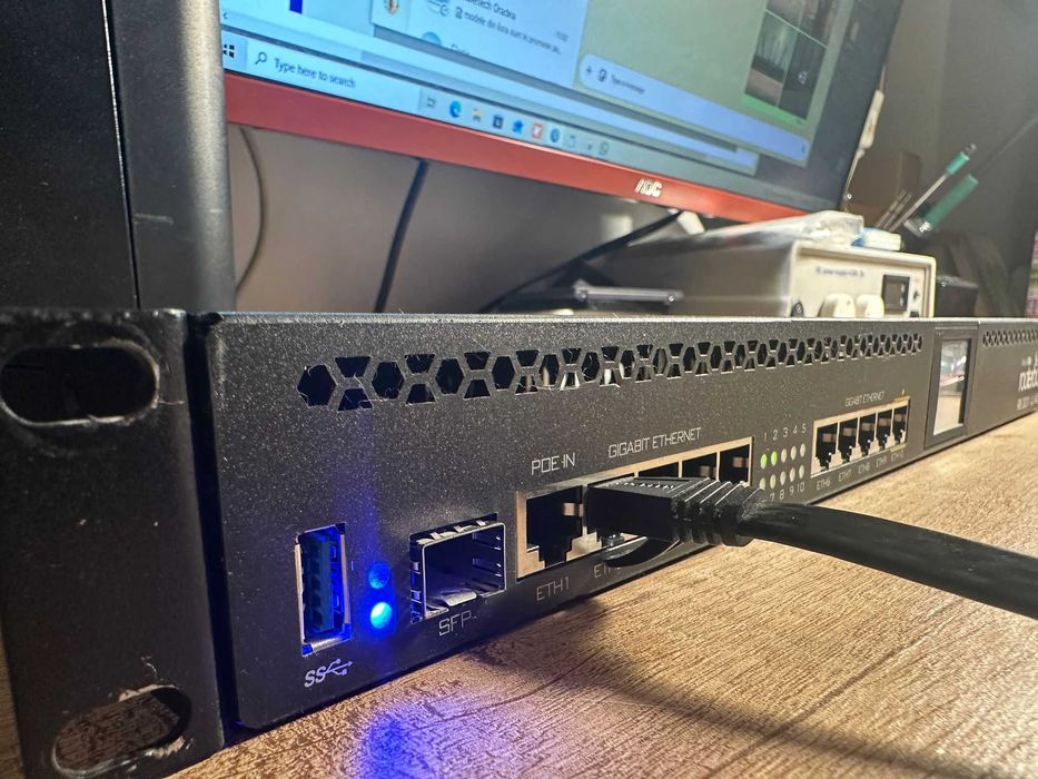 RouterBoard Mikrotik Dual Core  RB3011UIAS-RM