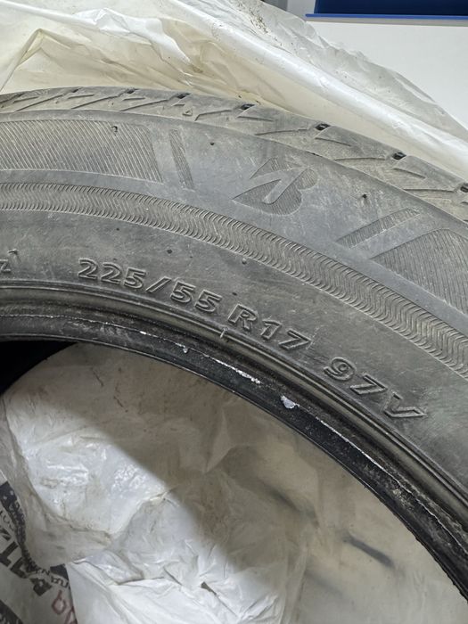 Шины Bridgestone R17