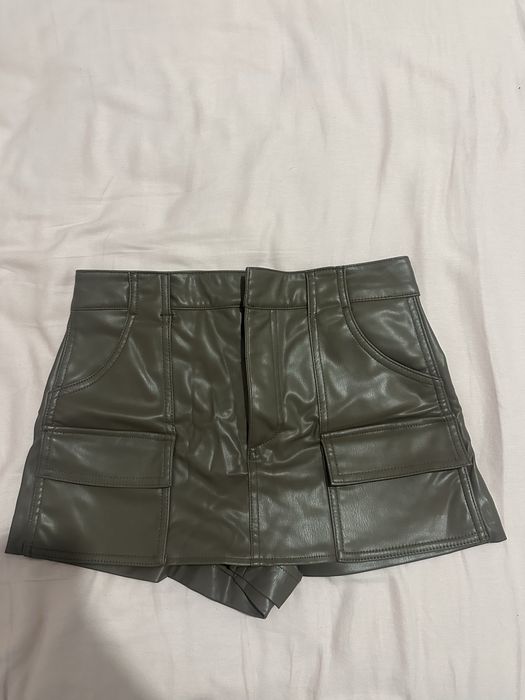 Пола панталон Zara