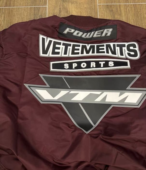 Бомбер vetements ветмо