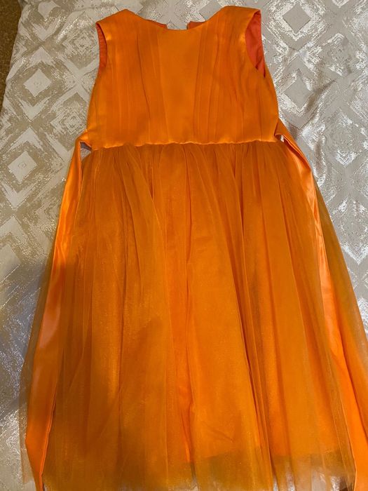 Платье нарядное