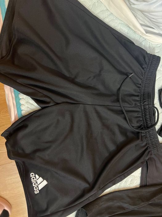 Къси спортни панталони Adidas