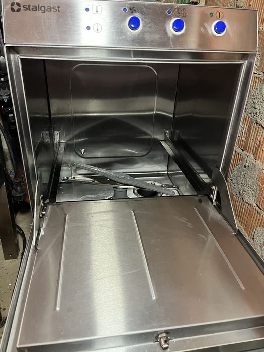 Masina se spalat pahare cu pompa se scurgere - cos 40x40cm