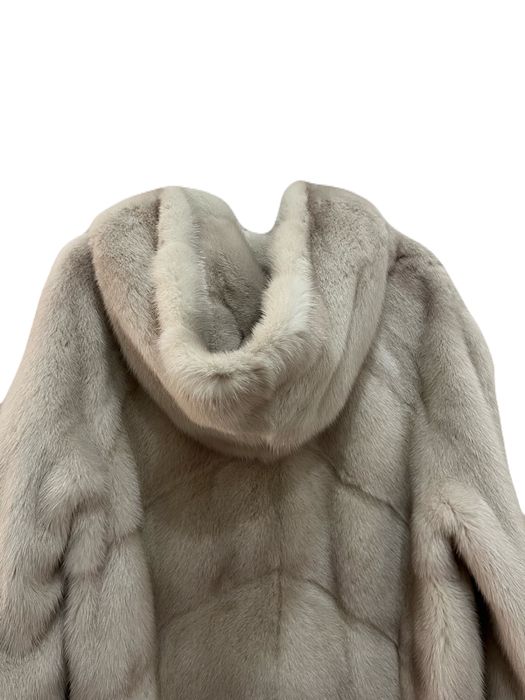 Шуба 3-4 киілген.