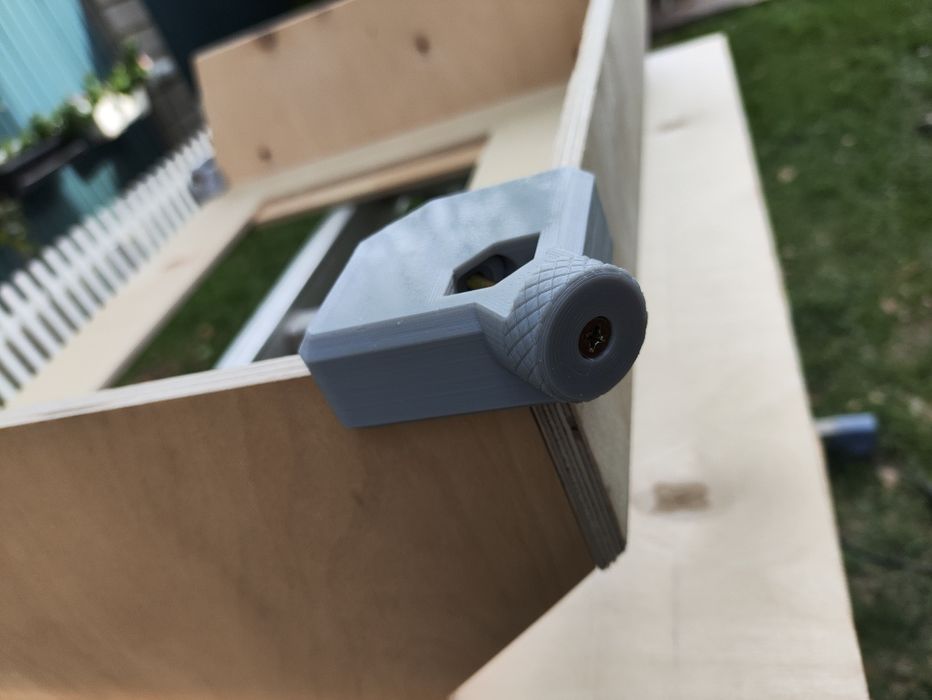 Угловые струбцины