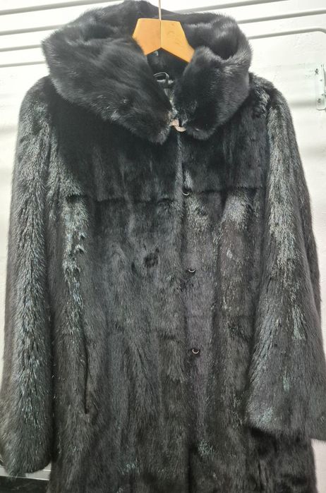 Продам норковую шубу