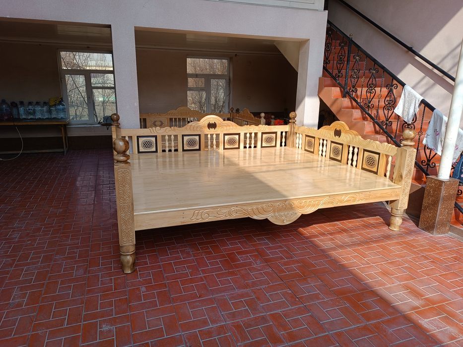 Krovat sifatli materialdan