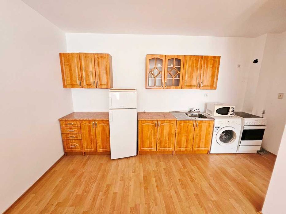 Продава се Двустаен апартамент в к.к. Слънчев бряг - 62 кв.м за 847 €/кв.м - Снимка #3