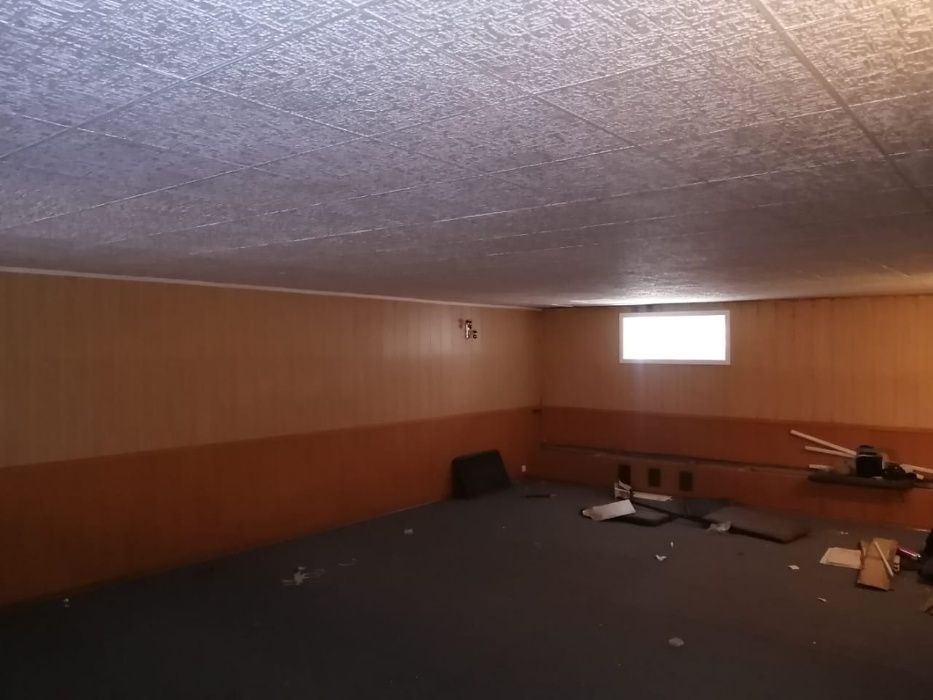 Продам коттедж в центре города.