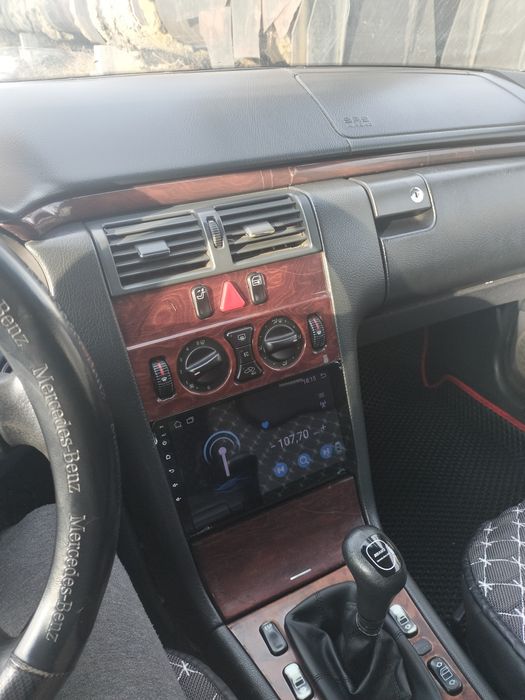 Мерседес 210 рейсталинг 2.0 объем