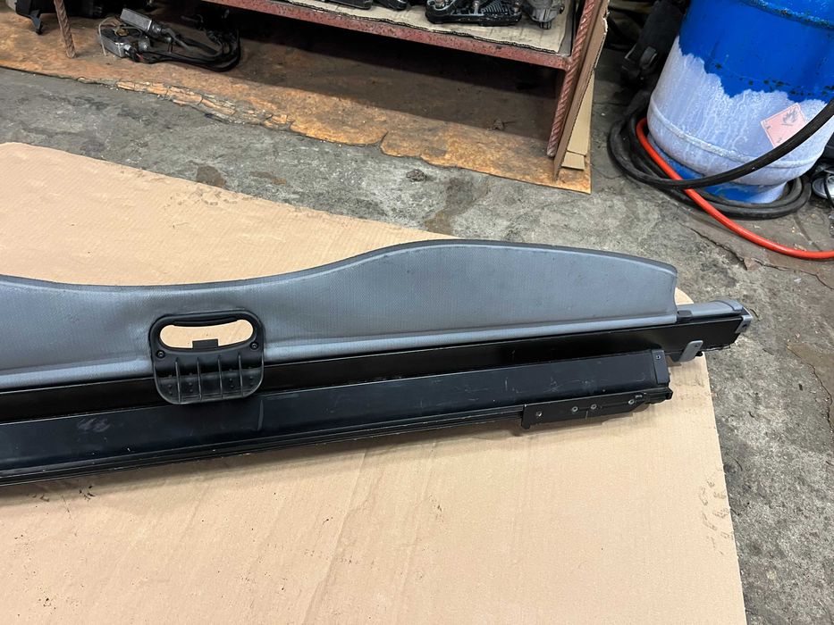 Сива щора за багажника на BMW E46 Комби