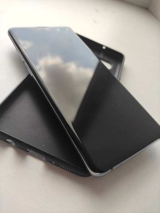 Продам телефон Samsung S10 5G