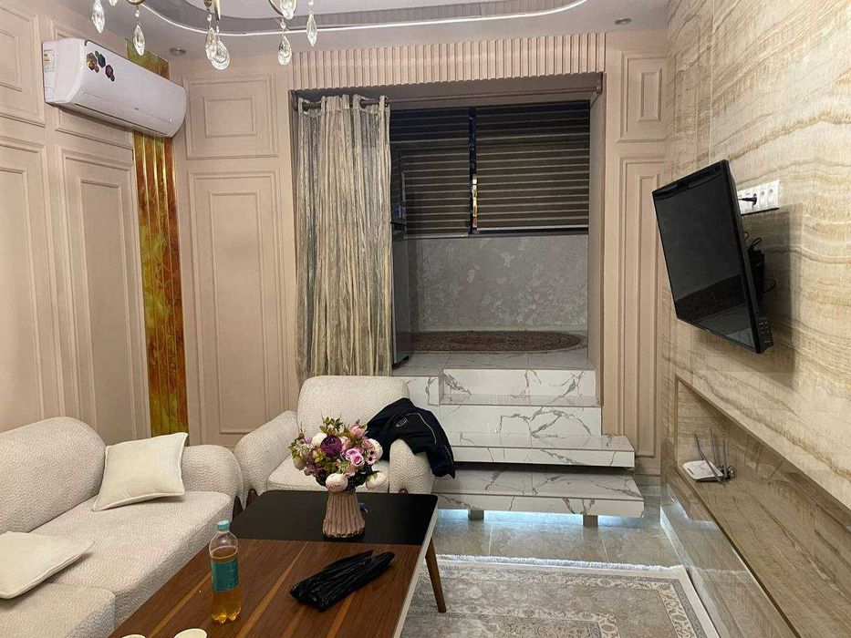 Чиланзар -2 Торговый центр 3/1/4 Евро Квартира