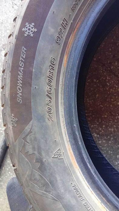 Anvelope 205/60r16