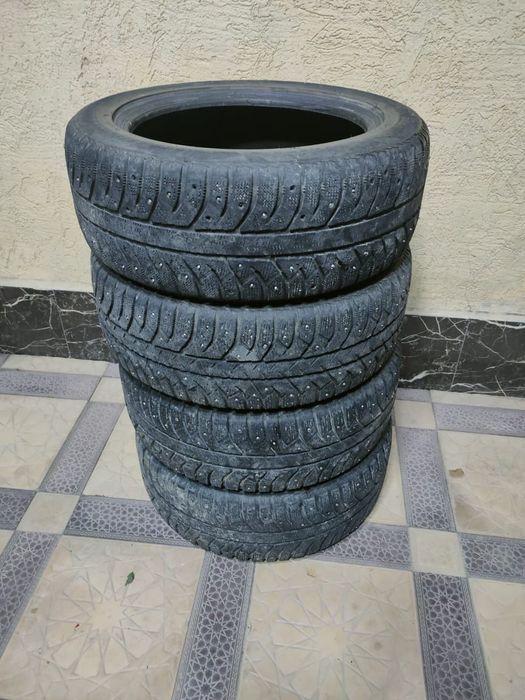 Шины зимние 16 шиповонные