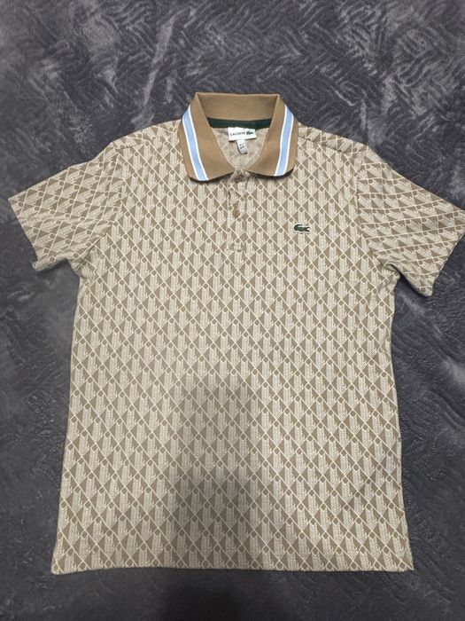 Екип на Lacoste