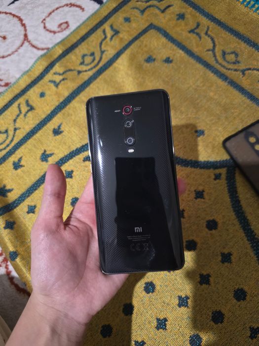 Mi 9T Pro продаётся с каробкам