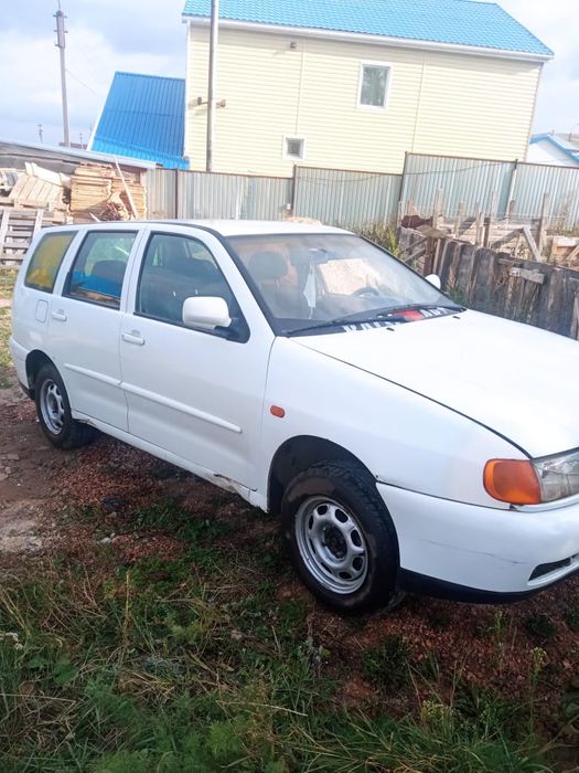 Продам машину. Фольксваген Поло.