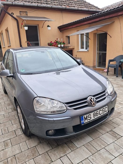 Vand Volkswagen Golf 5 - Tarnaveni, jud. Mures