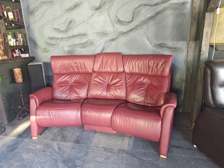 Vând canapele de piele extensibile CINEMA